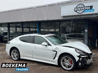 damaged passenger cars Porsche Panamera 3.0 D Platinum Panorama Navigatie Climate Cruise PDC 2013/1