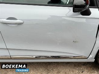 Renault Clio 1.6 E-Tech Full Hybrid 145 techno Virtual Navi Climate Camera picture 8