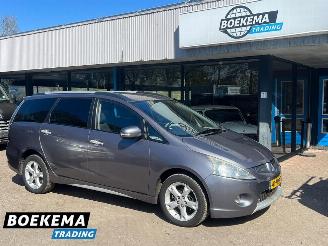 Voiture accidenté Mitsubishi Grandis 2.4-16V InSport 7-Peroons Climate Cruise LPG 2011/1