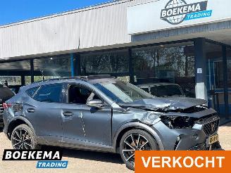 Schadeauto Cupra Formentor 1.4 e-Hybrid Performance Leer Memory Massage Stuurverwarming 2022/12