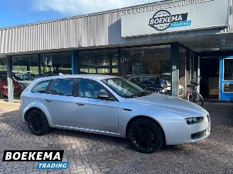 damaged passenger cars Alfa Romeo 159 1.8 mpi Business Airco Elektrische Ramen 2007/1