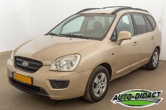 skadebil auto Kia Carens 2.0 automaat 7 Persoons 2008/2