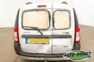 Dacia Logan 1.6-16V Lauréate 7p. picture 30