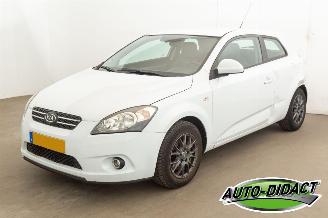 Avarii autoturisme Kia Pro cee d 1.6 Clima X-clusive 2009/10