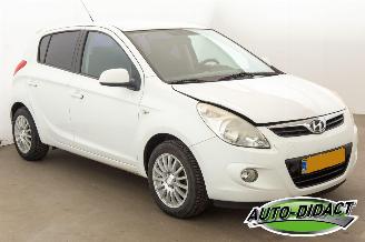 Hyundai I-20 1.2i i-Motion Airco picture 2