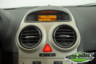 Opel Corsa 1.4-16V Enjoy Airco picture 7