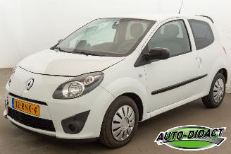Unfallwagen Renault Twingo 1.5 dCi Collection Airco 2011/6
