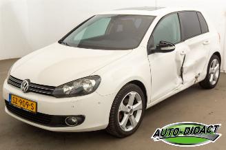 Unfallwagen Volkswagen Golf 2.0 TDI Automaat Clima Navi Leder Highline 2011/10