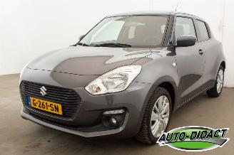 krockskadad bil auto Suzuki Swift 1.2 Hybrid Airco Camera Select Smart 2019/11