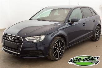 krockskadad bil auto Audi A3 1.6 TDI Automaat Clima Navi 2018/8