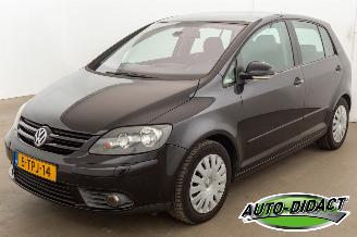 damaged passenger cars Volkswagen Golf plus 1.6 FSI Automaat Airco 2006/8