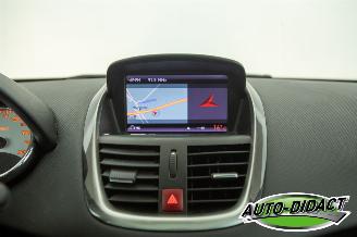 Peugeot 207 1.6 VTi Automaat Clima Navi Leder Pano Allure picture 7