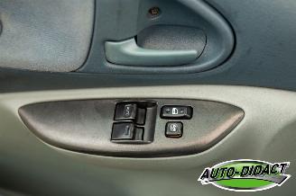 Toyota Yaris 1.3-16V Automaat VVT-i Sol picture 10