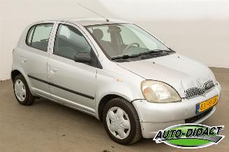 Toyota Yaris 1.3-16V Automaat VVT-i Sol picture 2