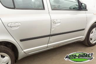 Toyota Yaris 1.3-16V Automaat VVT-i Sol picture 29