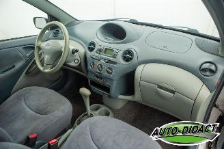 Toyota Yaris 1.3-16V Automaat VVT-i Sol picture 14