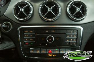 Mercedes Cla-klasse 180 Automaat Clima Navi Camera picture 8