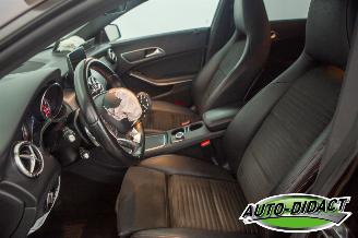 Mercedes Cla-klasse 180 Automaat Clima Navi Camera picture 24