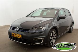 skadebil auto Volkswagen Golf 1.4 TSI GTE Automaat Clima Navi 2015/12