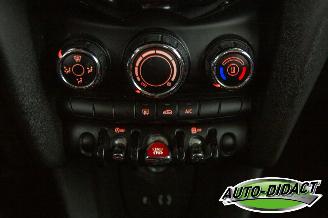 Mini Cooper 1.5 Airco Navi Business picture 8