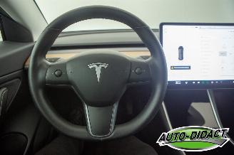 Tesla Model 3 Long Range Dual AWD picture 5