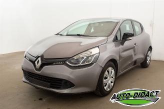 Schadeauto Renault Clio 1.2 2013/11