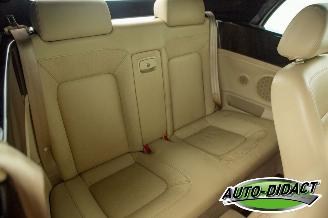 Volkswagen New-beetle 2.0 Cabriolet Highline Airco picture 17