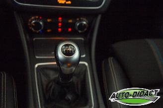 Mercedes Cla-klasse 180d Airco Camera picture 11