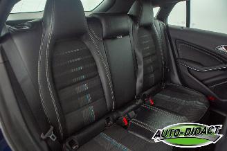 Mercedes Cla-klasse 180d Airco Camera picture 21