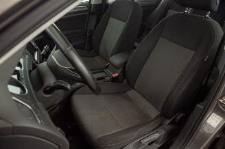 Volkswagen Golf 1.6 TDI Clima Navi picture 27