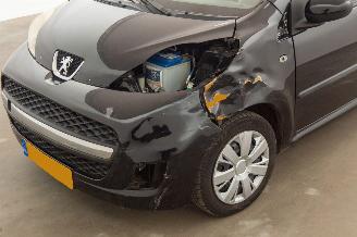 Peugeot 107 1.0-12V XS picture 25