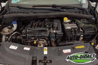 Peugeot 2008 1.2 PureTech Automaat Pano Clima Navi  Blue Lease Executive picture 36