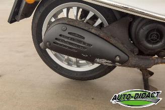 Vespa  Sprint 17.087 km picture 13