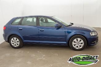 Audi A3 1.6 TDI Clima Leder picture 37