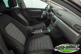 Volkswagen Passat 1.6 TDI Clima Navi Comfort Executive Line BlueMotion picture 20