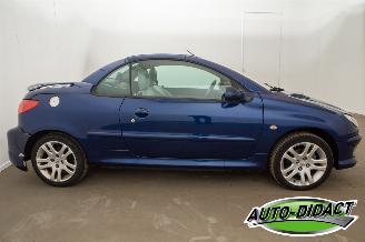 Peugeot 206 CC 2.0-16V Clima Leder picture 35