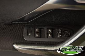 Peugeot 2008 1.6 BlueHDi Clima Navi Blue Lease Executive picture 12