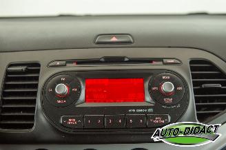 Kia Picanto 1.0 Fusion 140.239 km Carpas picture 7