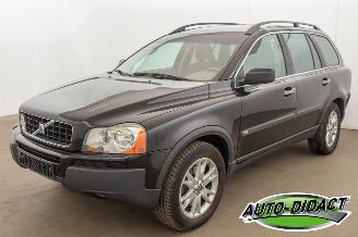damaged passenger cars Volvo Xc-90 2.5 T Automaat Airco 7p Elite 2004/9