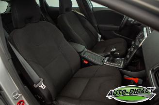 Volvo V-40 2.0 D2 Navi Clima picture 18