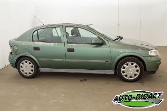 Opel Astra 1.6-16V Club picture 33