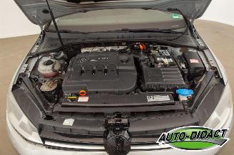 Volkswagen Golf 1.6 TDI Highline Clima Navi picture 34