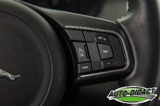 Jaguar E-Pace 2.0 P200 AWD Automaat Pano Camera Leder picture 16