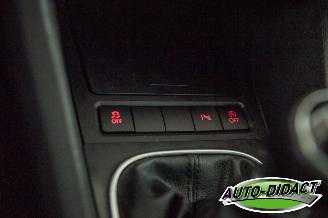 Volkswagen Golf 1.6 TDI BlueMotion Leder Navi picture 9