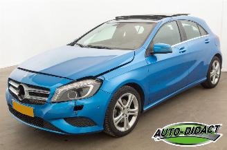 skadebil auto Mercedes A-klasse 180 Automaat Pano Navi 90.485 km NAP Ambition 2015/9