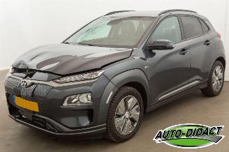 Damaged car Hyundai Kona EV Fashion 64 kWh 51.112 km NAP 2020/2