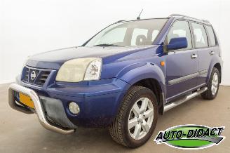 krockskadad bil auto Nissan X-Trail 2.0 4X4 Clima Sport Plus 2003/5