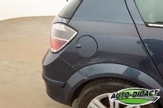 Opel Astra 1.6 Cosmo Navi Stoelverwarming Leder picture 36