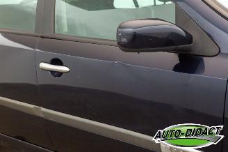 Renault Laguna 2.0-16V Clima Navi Tech Line picture 29