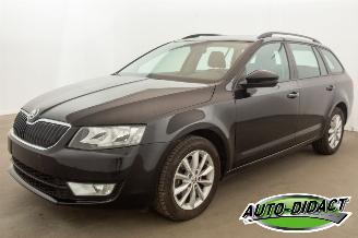 Avarii autoturisme Skoda Octavia 1.2 TSI 77kW Navi Clima Ambition 2015/8
